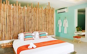 Jai Tiki Retreat - Adult Only